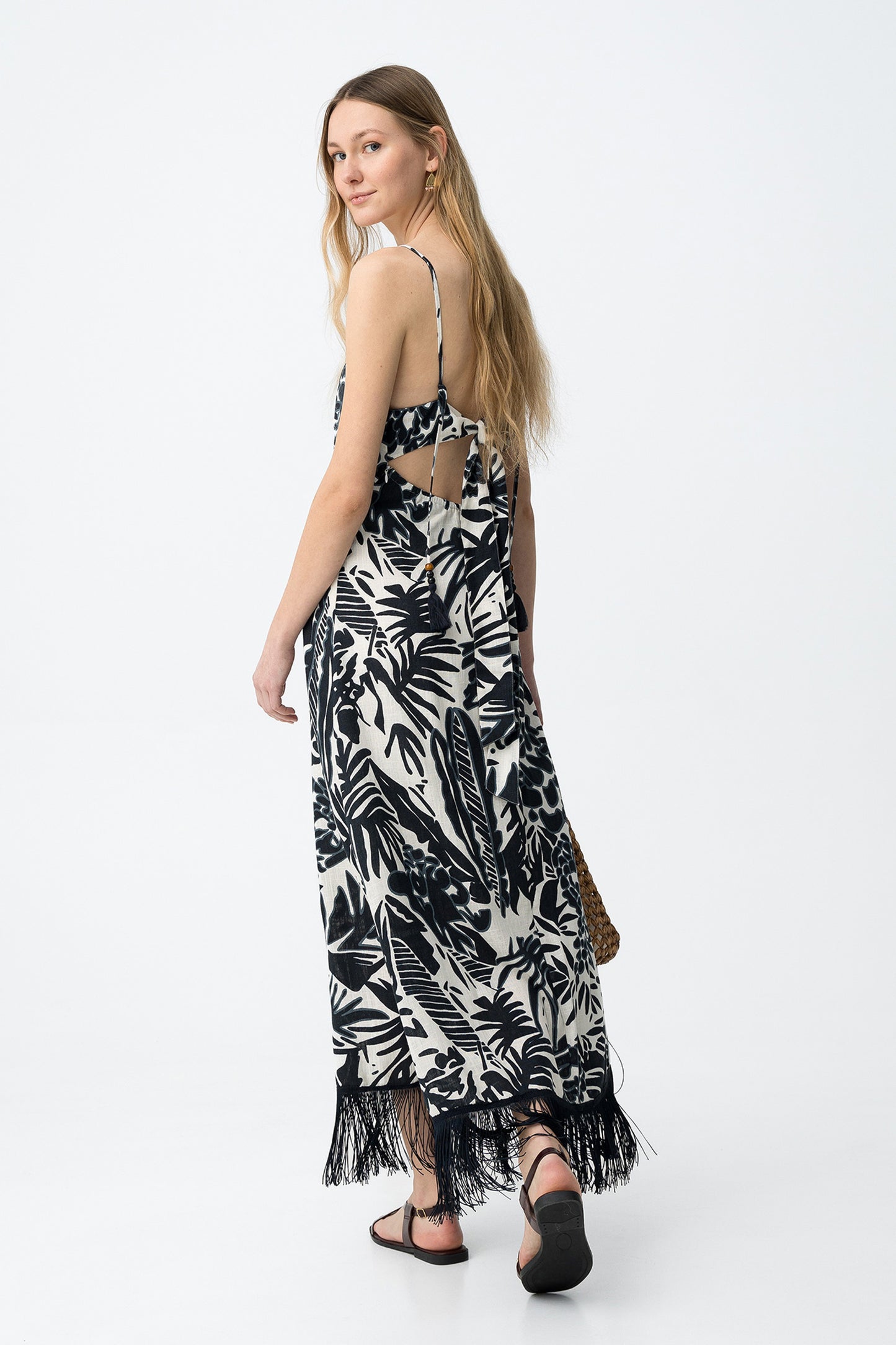 Vestido largo estampado flecos