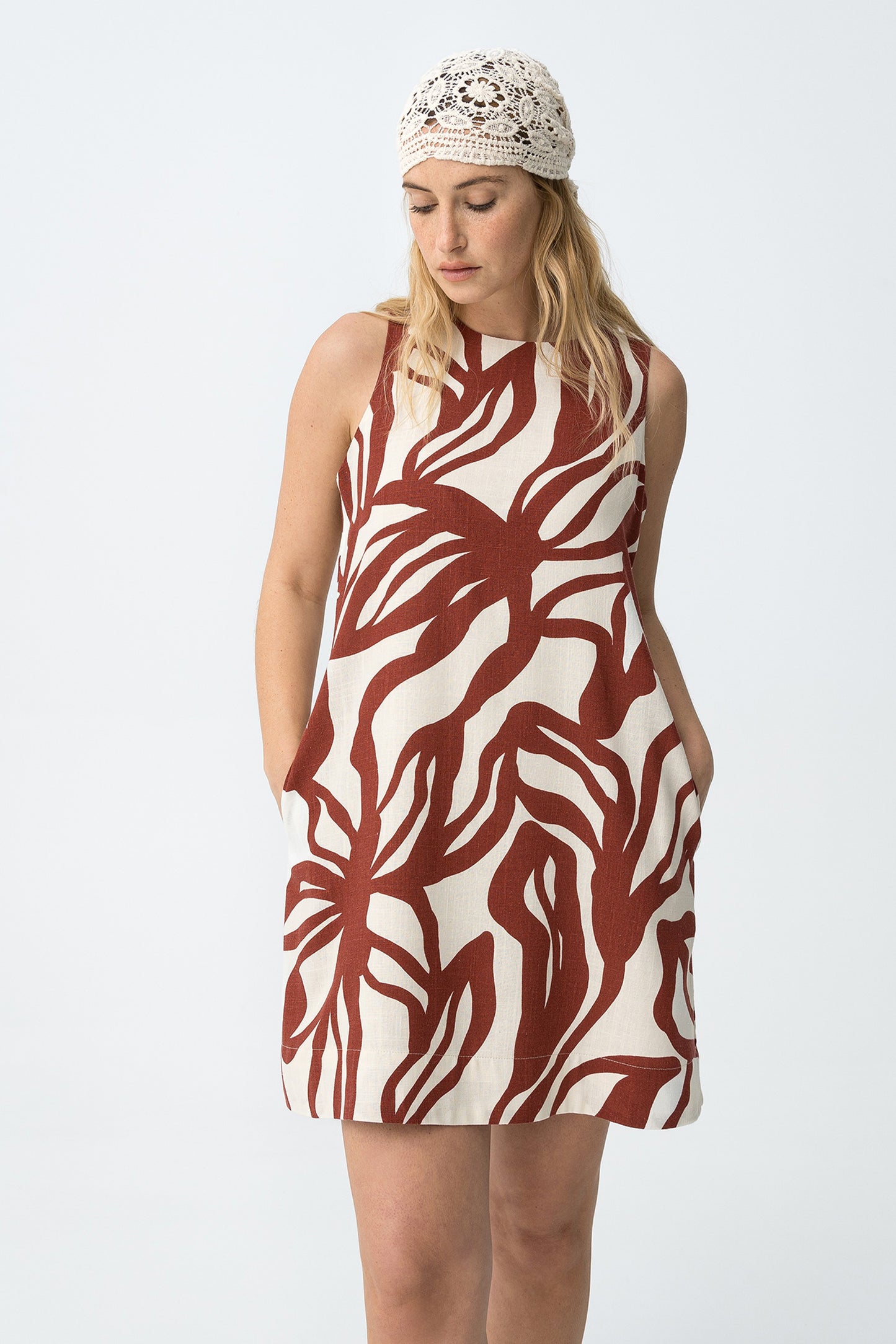 Vestido recto sin mangas