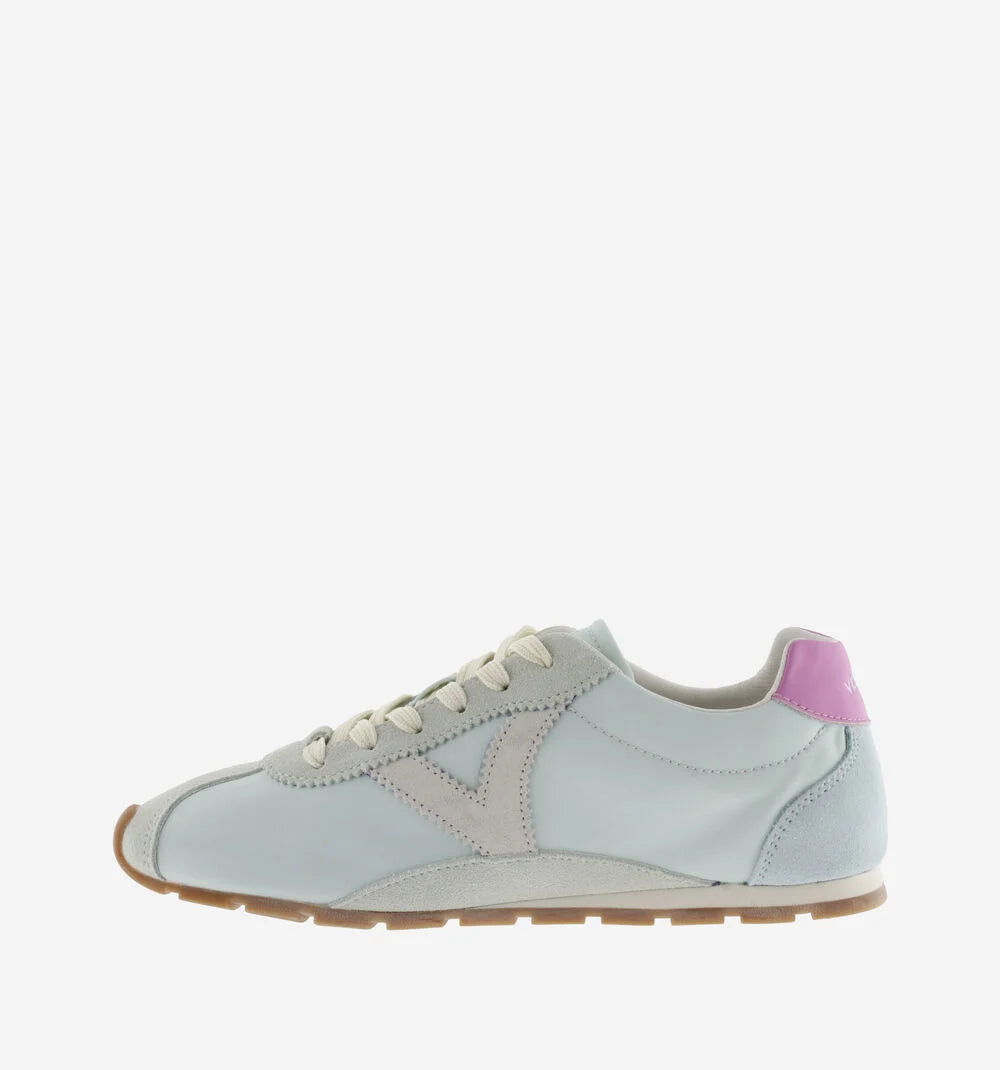 Sneakers para mujer con suela dentada