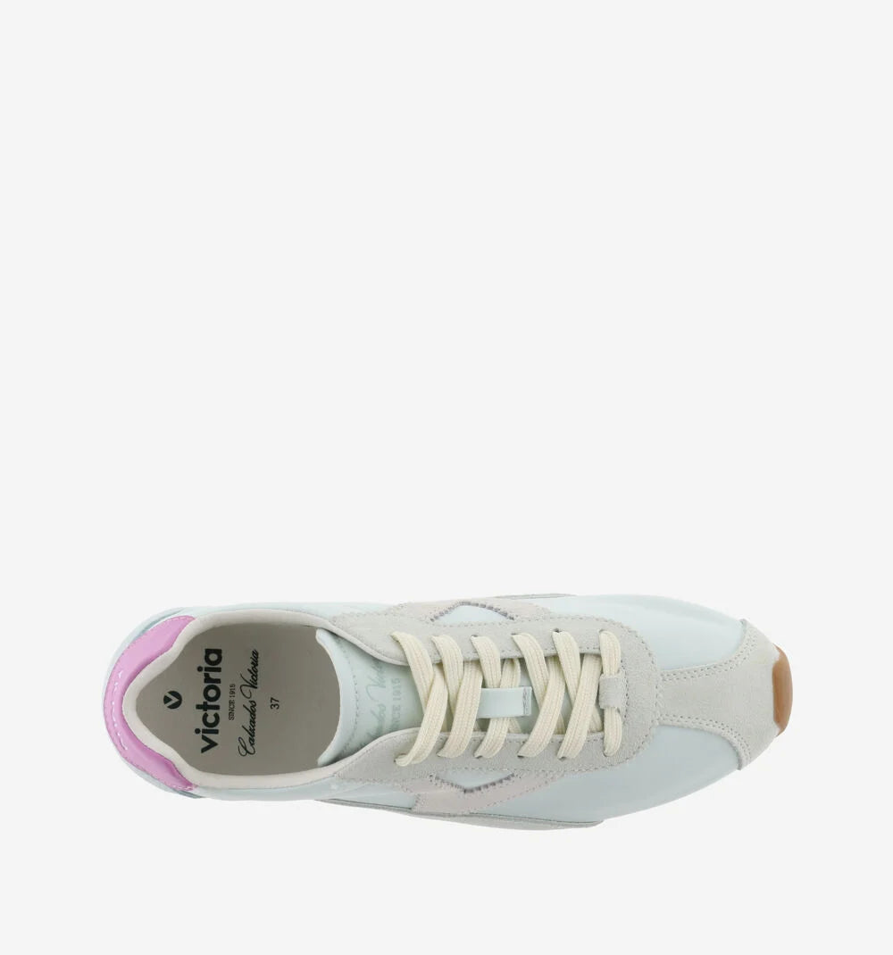 Sneakers para mujer con suela dentada