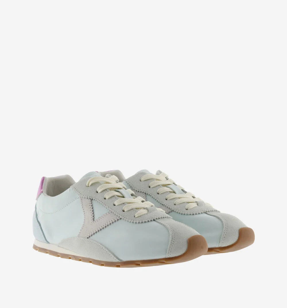 Sneakers para mujer con suela dentada