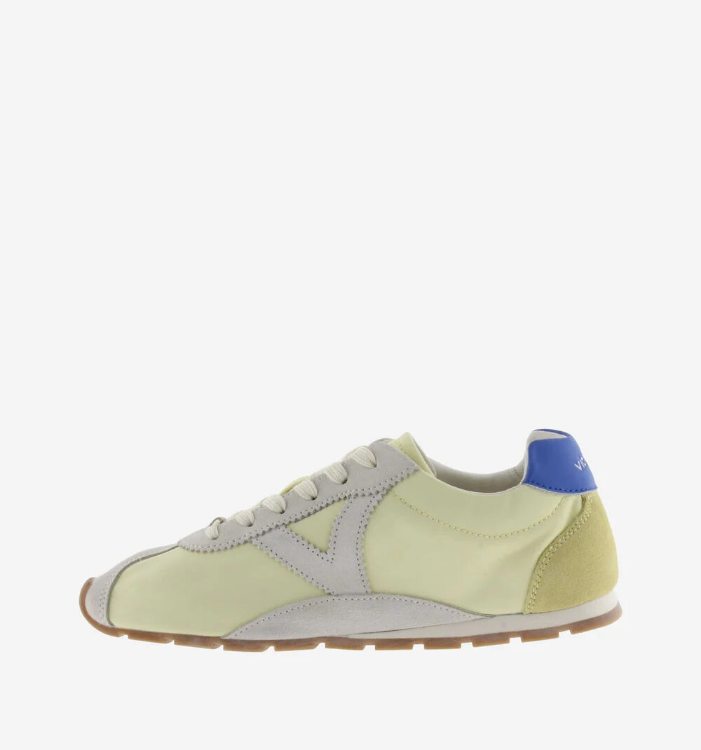 Sneakers para mujer con suela dentada