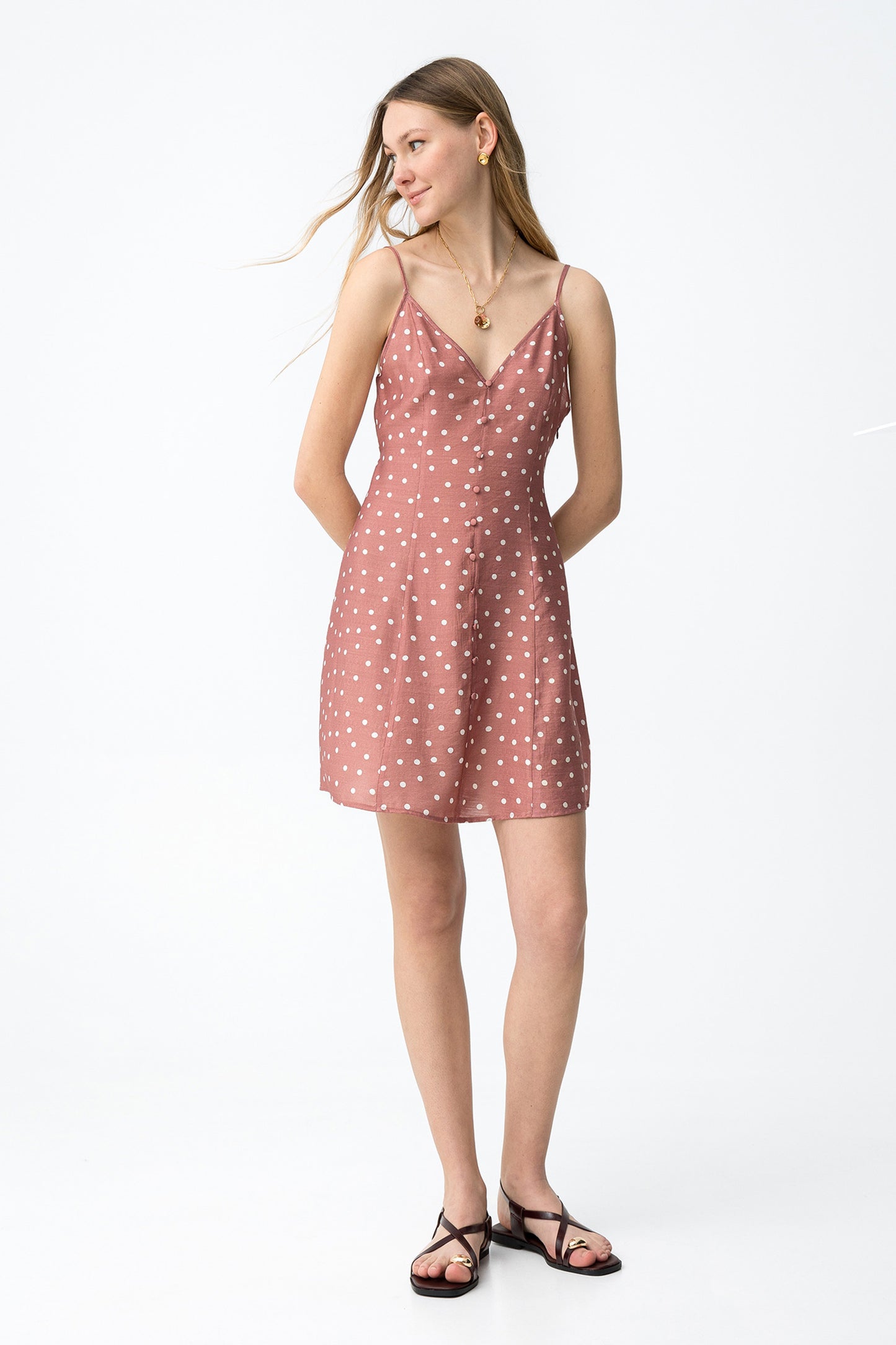 Vestido rosa corto tirantes