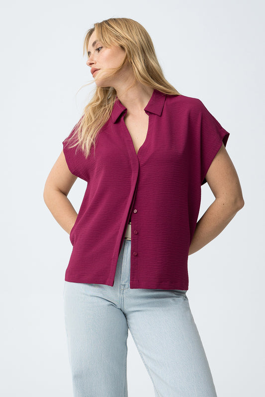 Camisa relaxed rosa minimalista