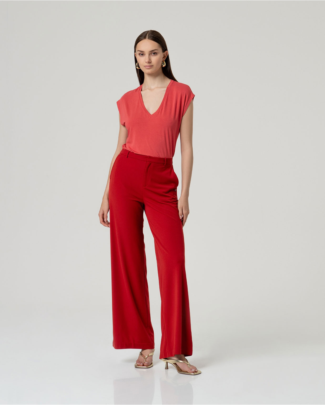 Pantalón recto con cintura elástica