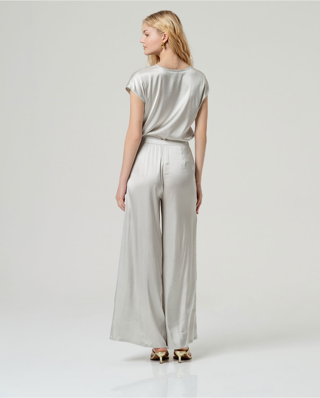 Pantalón fluido pierna ancha elástico