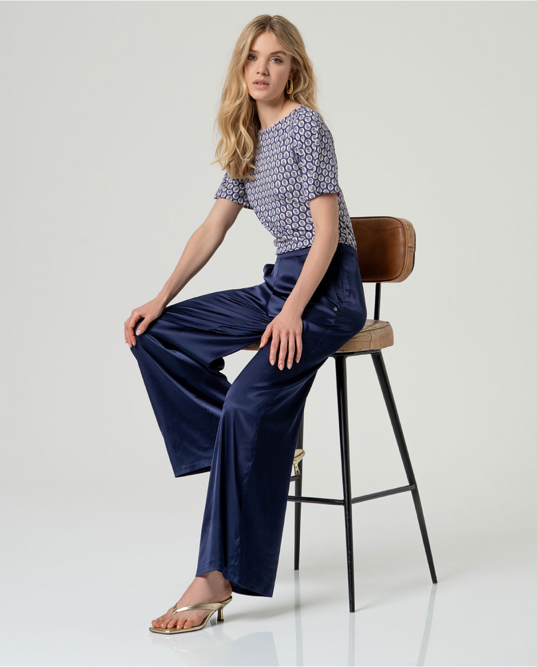 Pantalón ancho. Azul noche
