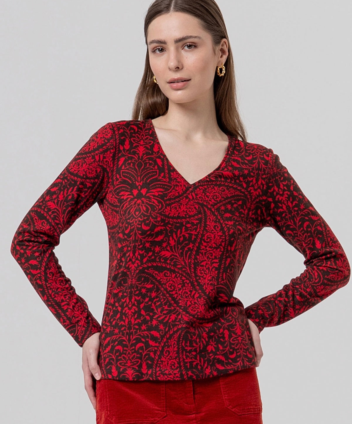 Camiseta cuello de pico de damasco