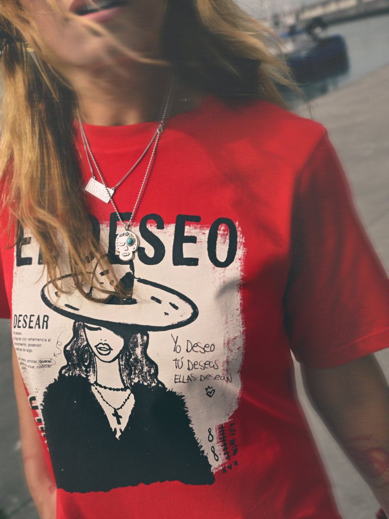 CAMISETA ROJA "DESEO"