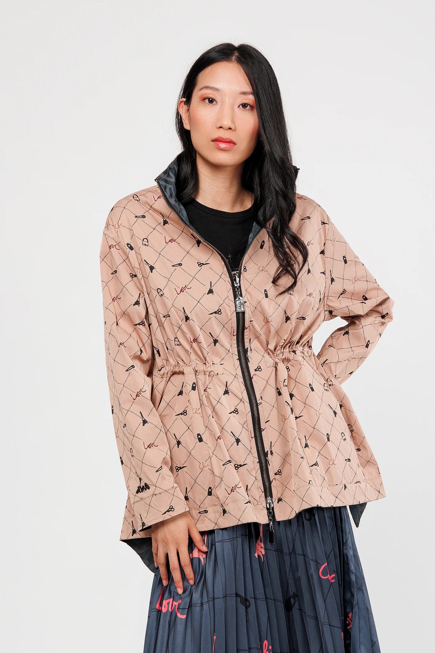 Chaqueta reversible negra y beige