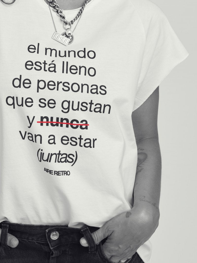 CAMISETA CHICA "PERSONAS" BLANCA